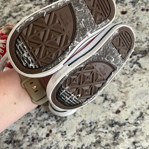 White Converse - Picture 2 of 2